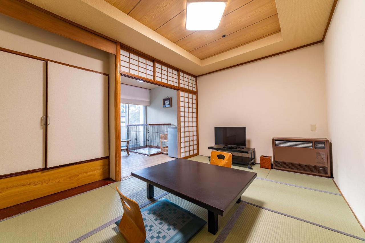 Daitokan Hotel Kusatsu  Bagian luar foto